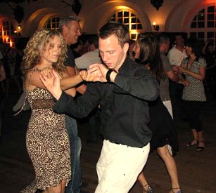 Salsa-Clubbing in Salzburg